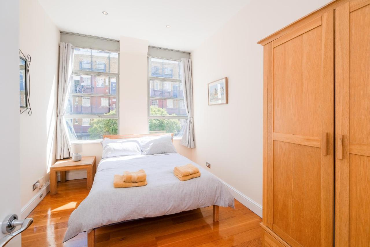 Lovely 2 Bed Flat In Canal Side Gated Development Apartment Londra Exterior foto